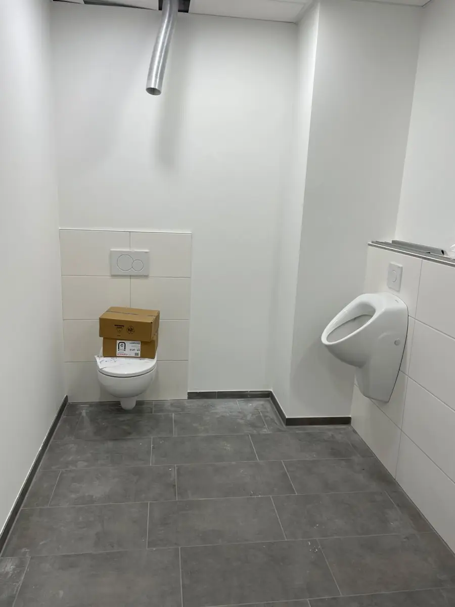 WC-Trennwände im Neubau in Freiburg